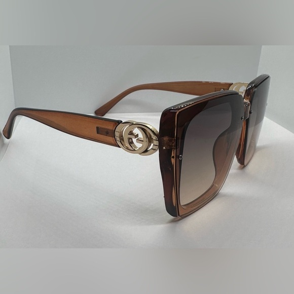 NWT Trendy Oversized Square Brown Gradient Sunglasses | Chic Vintage Style UV400 main image 4